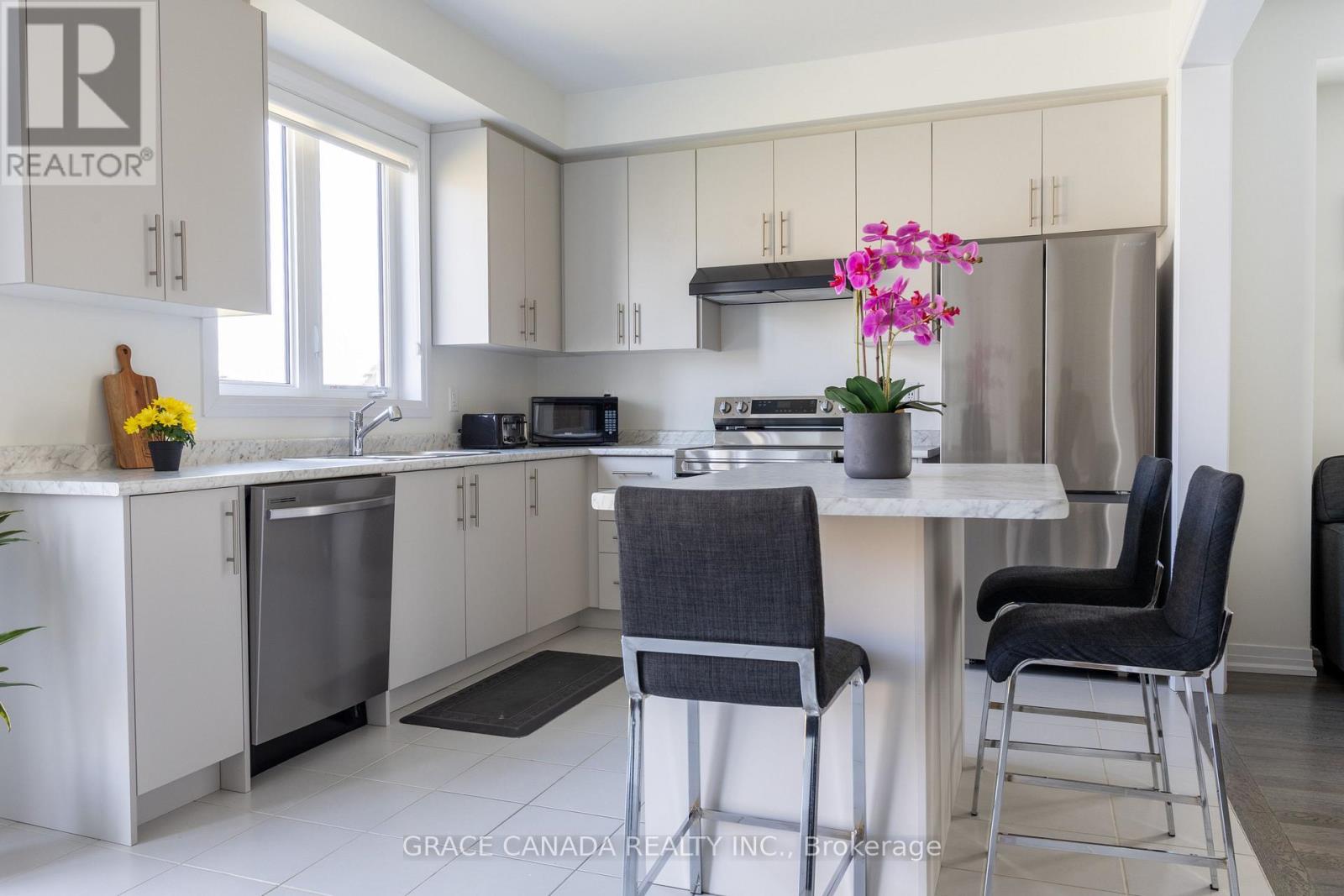 16 Brighton Lane, Thorold, Ontario  L2V 0P2 - Photo 20 - X12949766