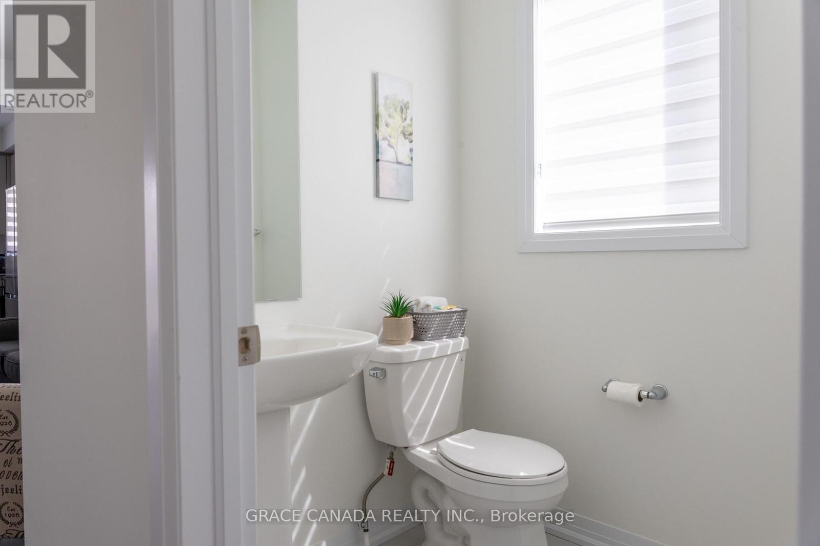 16 Brighton Lane, Thorold, Ontario  L2V 0P2 - Photo 9 - X12949766