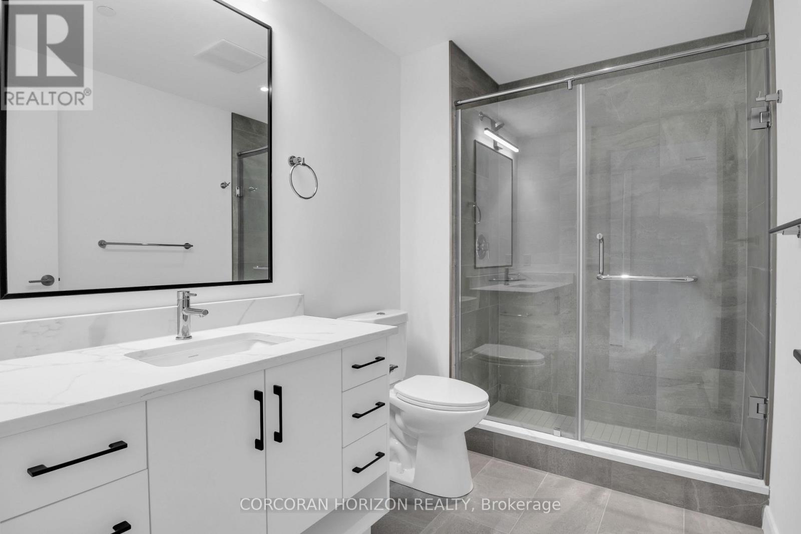 1011 - 741 King Street, Kitchener, Ontario  N2G 1E5 - Photo 18 - X12949818