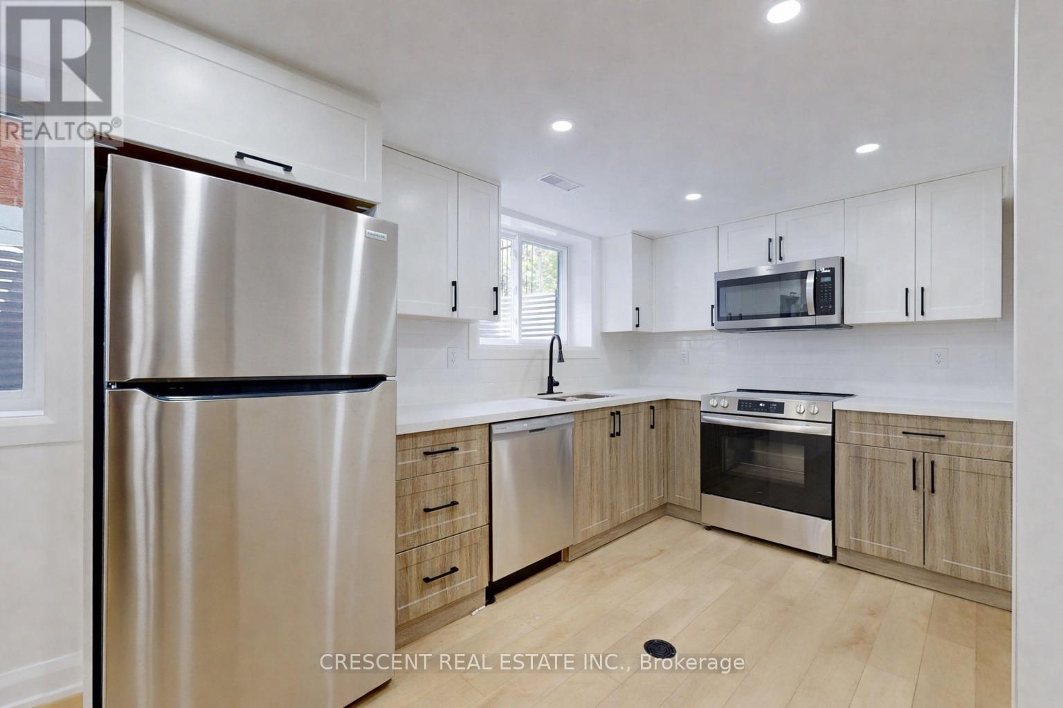 LOWER - 59 ELKWOOD COURT, Hamilton, Ontario