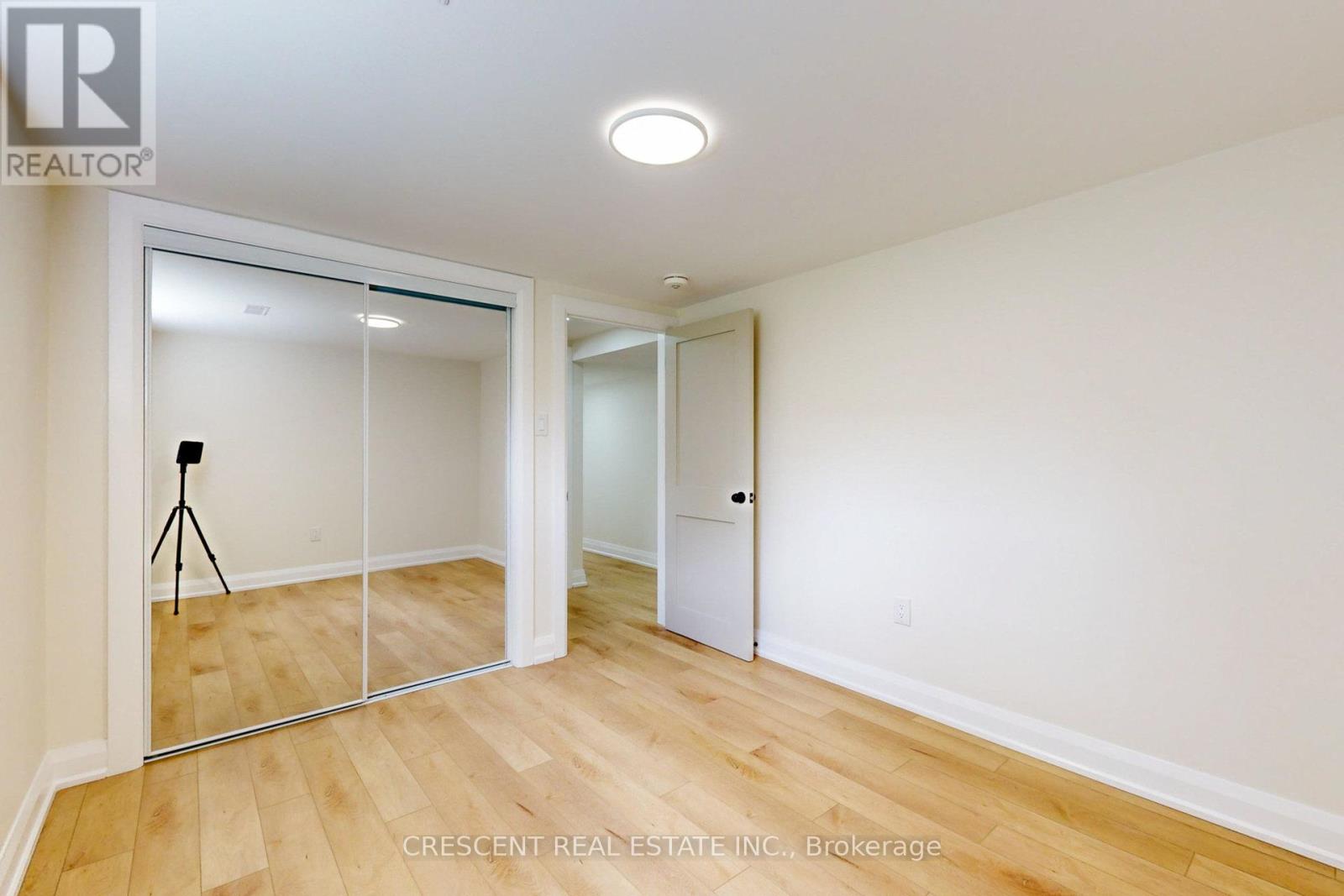 Lower - 59 Elkwood Court, Hamilton, Ontario  L9C 2T5 - Photo 10 - X12949832