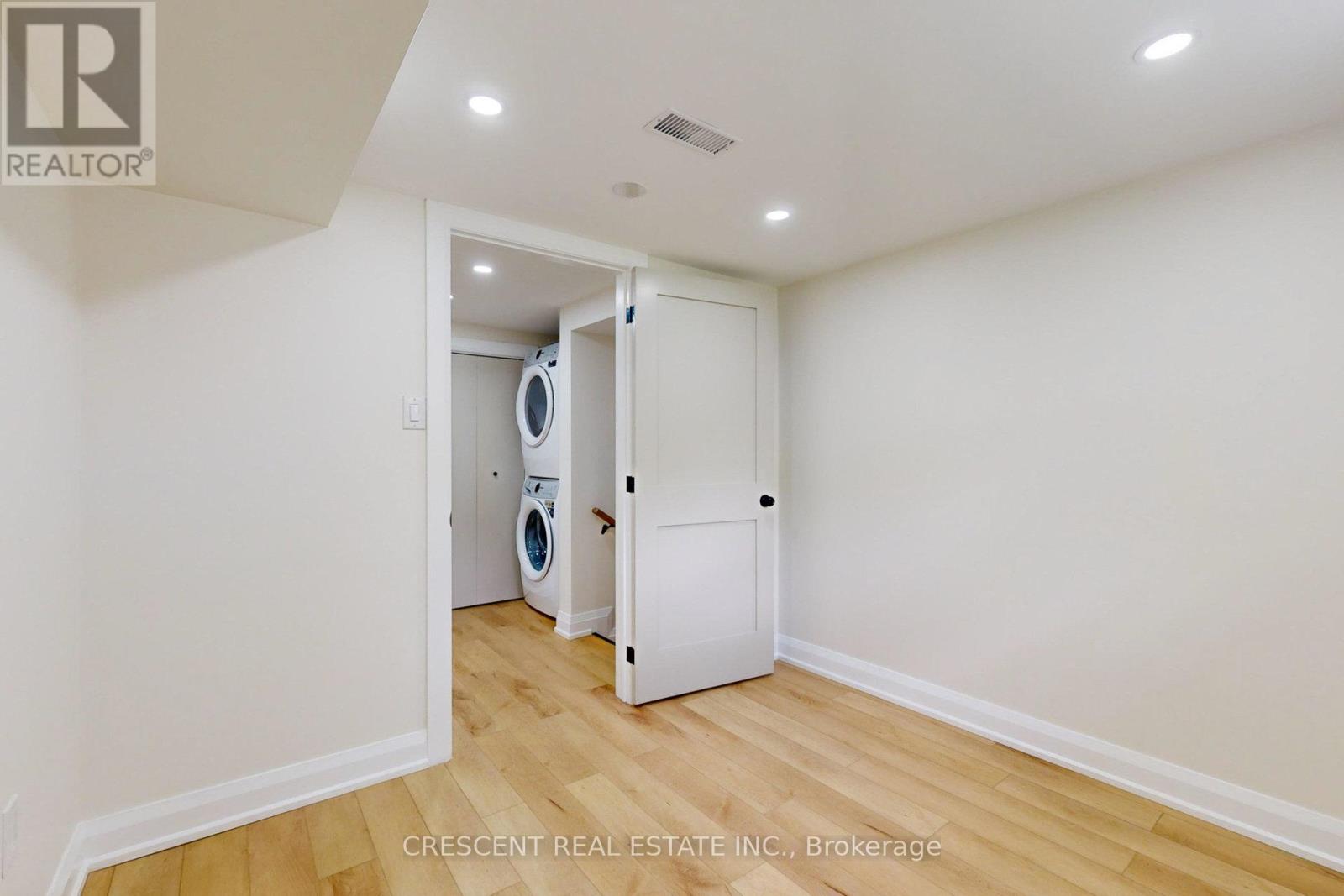 Lower - 59 Elkwood Court, Hamilton, Ontario  L9C 2T5 - Photo 8 - X12949832