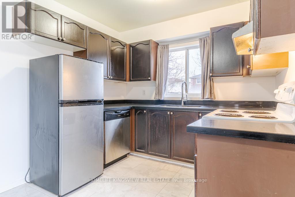 1 Charleson Drive, Barrie, Ontario  L4N 8N5 - Photo 4 - S12938706