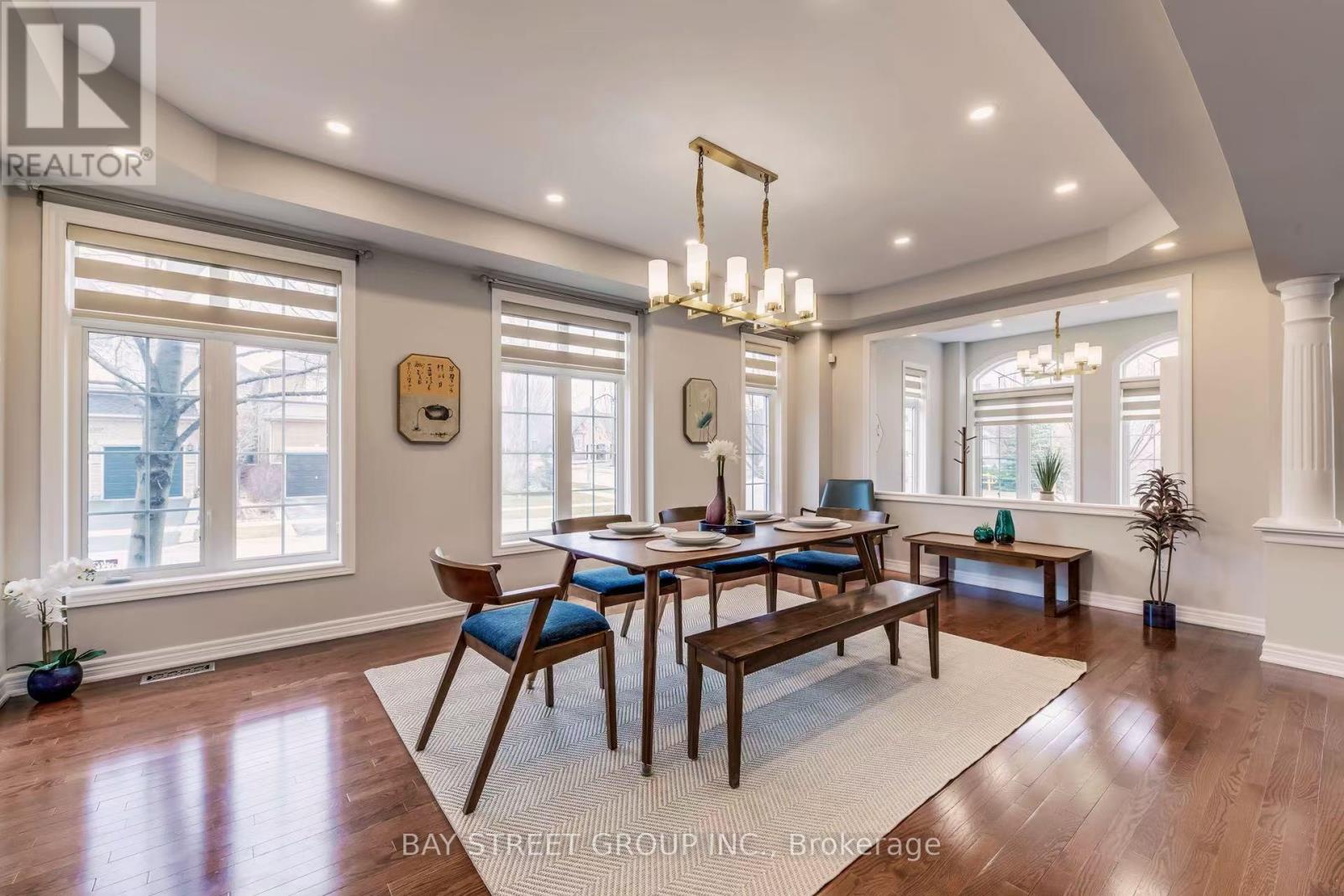 1087 Kestell Boulevard, Oakville, Ontario  L6H 7M5 - Photo 10 - W12921266