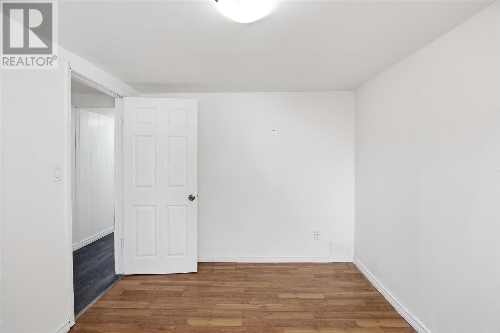 298 Hampton Rd, Sault Ste. Marie, Ontario  P6C 2N7 - Photo 38 - SM260592