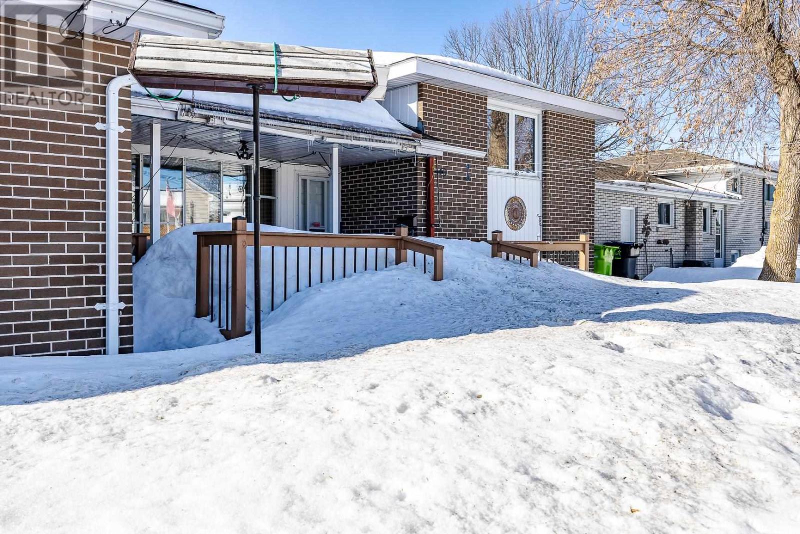 20 Rushmere Dr, Sault Ste. Marie, Ontario  P6C 2T2 - Photo 6 - SM260605