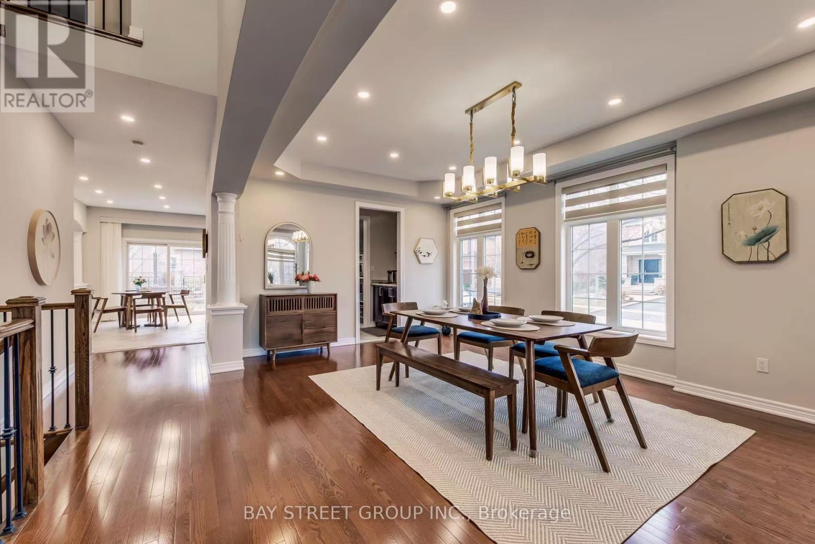 1087 Kestell Boulevard, Oakville, Ontario  L6H 7M5 - Photo 11 - W12921266