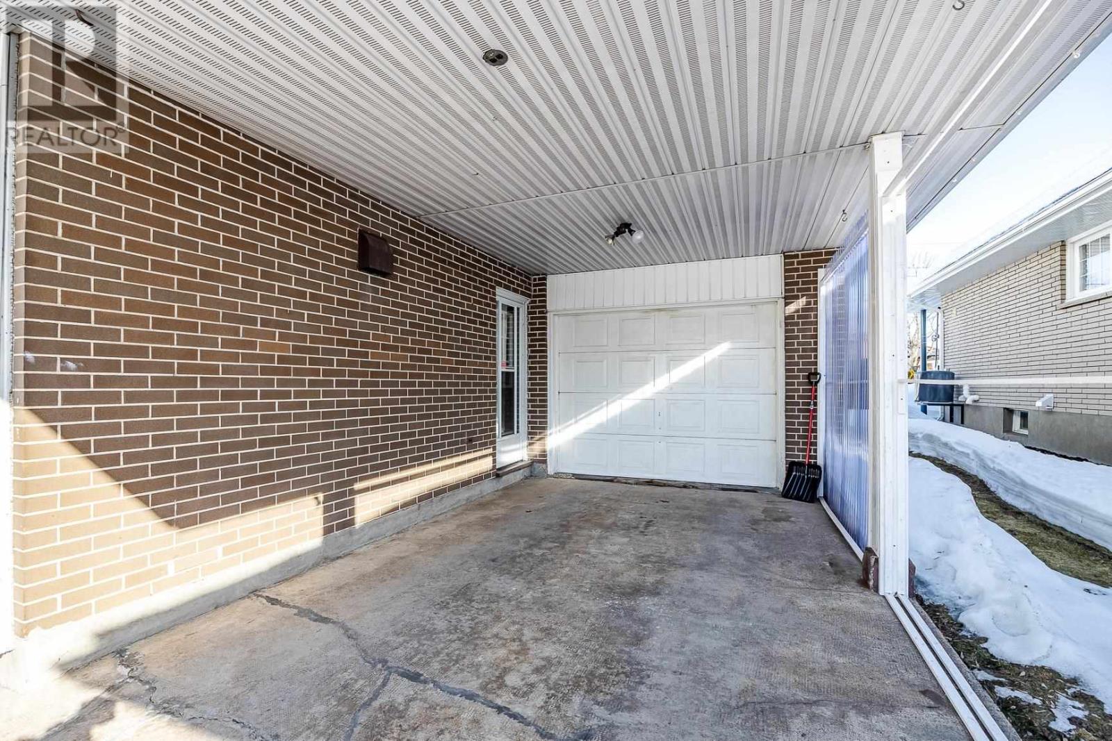 20 Rushmere Dr, Sault Ste. Marie, Ontario  P6C 2T2 - Photo 4 - SM260605