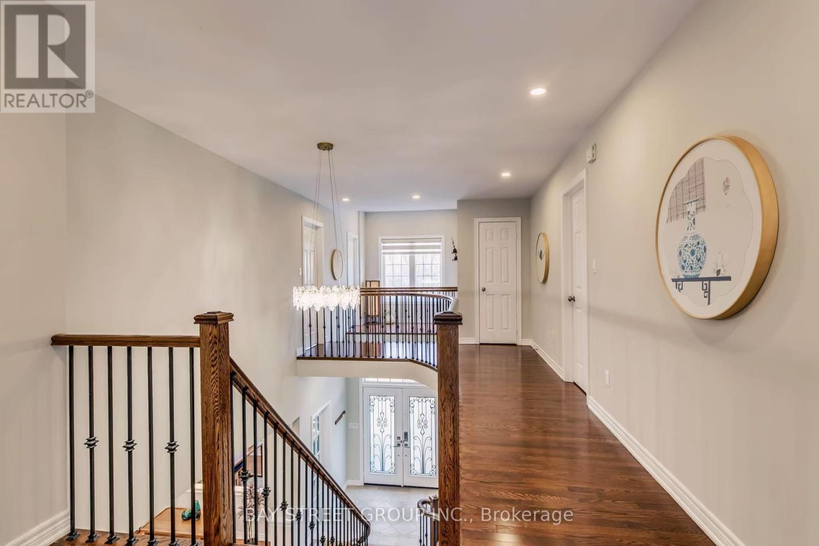 1087 Kestell Boulevard, Oakville, Ontario  L6H 7M5 - Photo 26 - W12921266