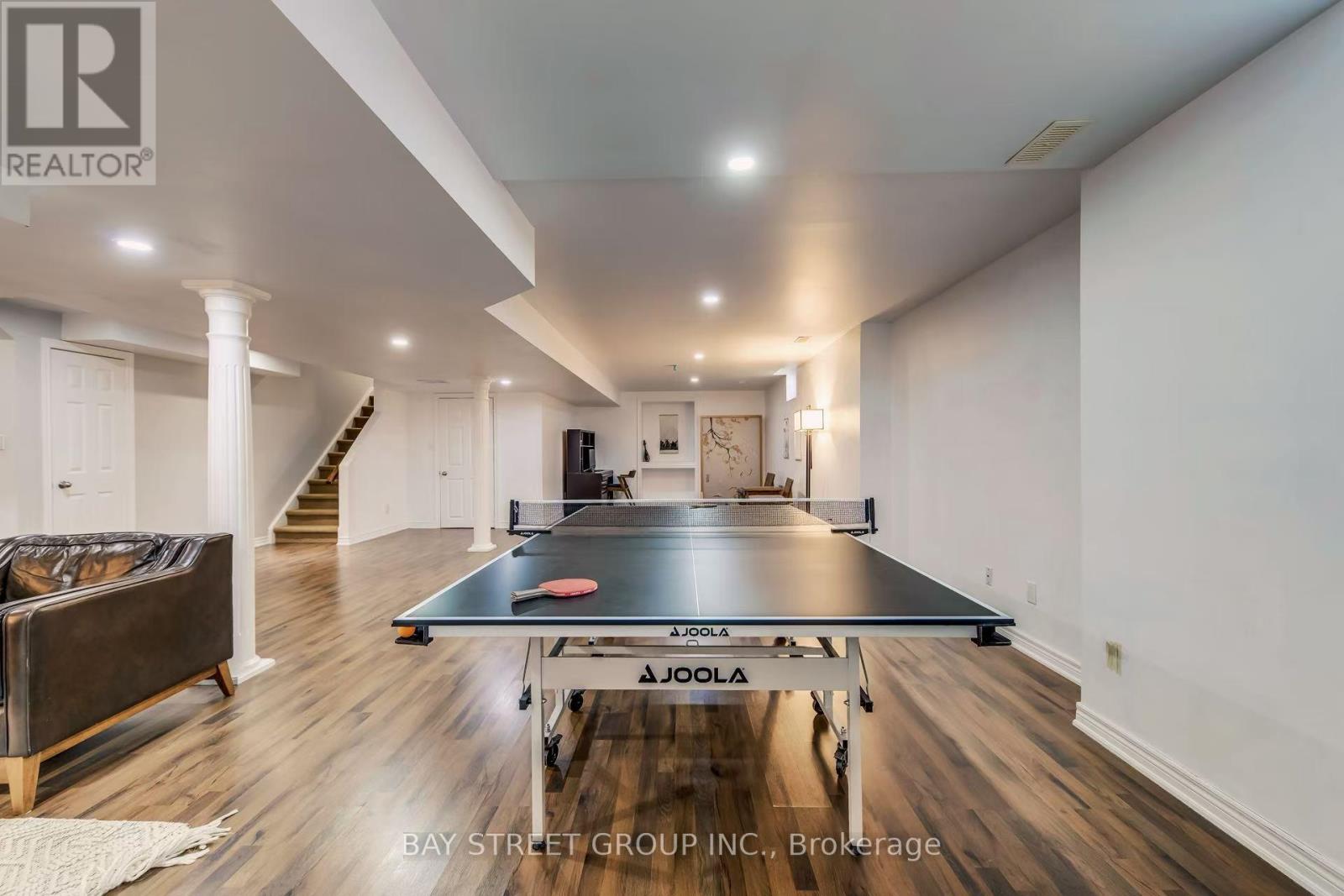 1087 Kestell Boulevard, Oakville, Ontario  L6H 7M5 - Photo 41 - W12921266