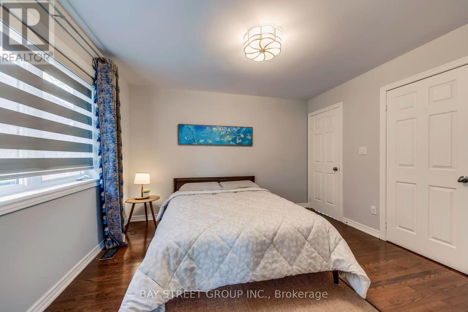 1087 Kestell Boulevard, Oakville, Ontario  L6H 7M5 - Photo 34 - W12921266