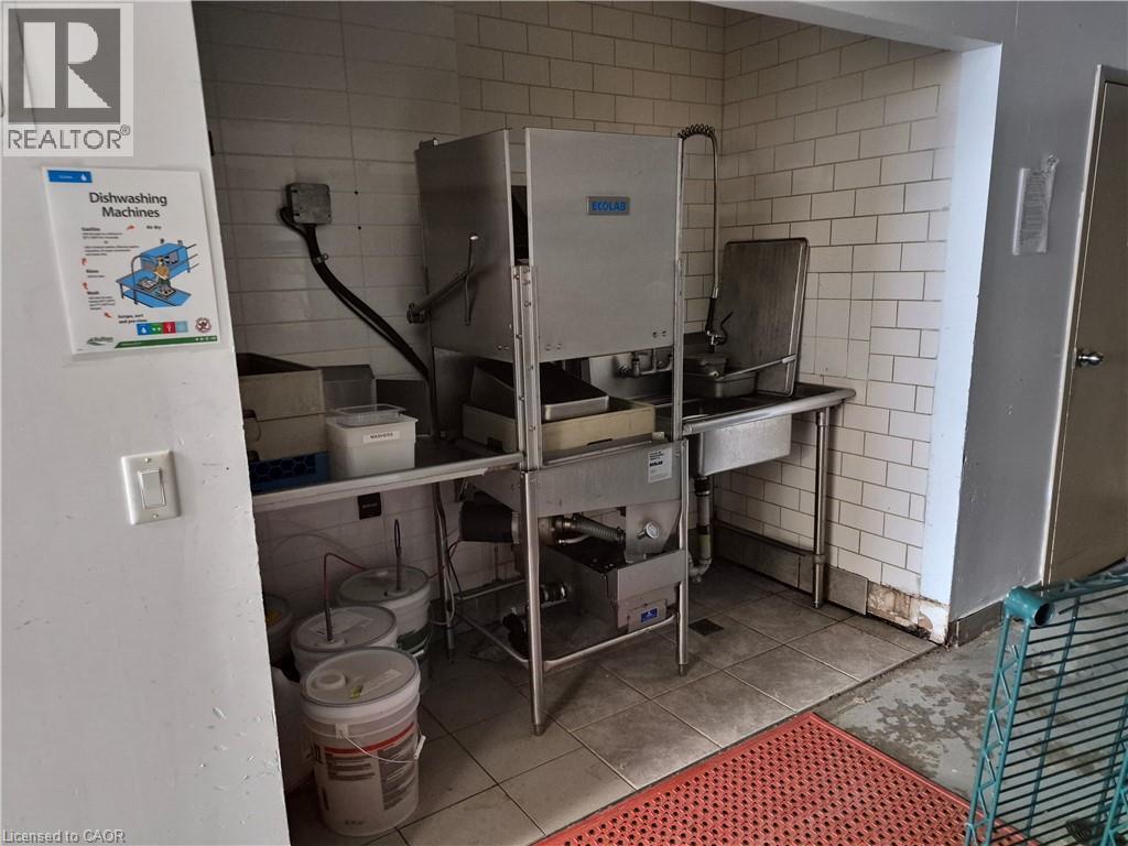 2195 Wyecroft Road Unit# 5, Oakville, Ontario  L6L 5L7 - Photo 12 - 40816932