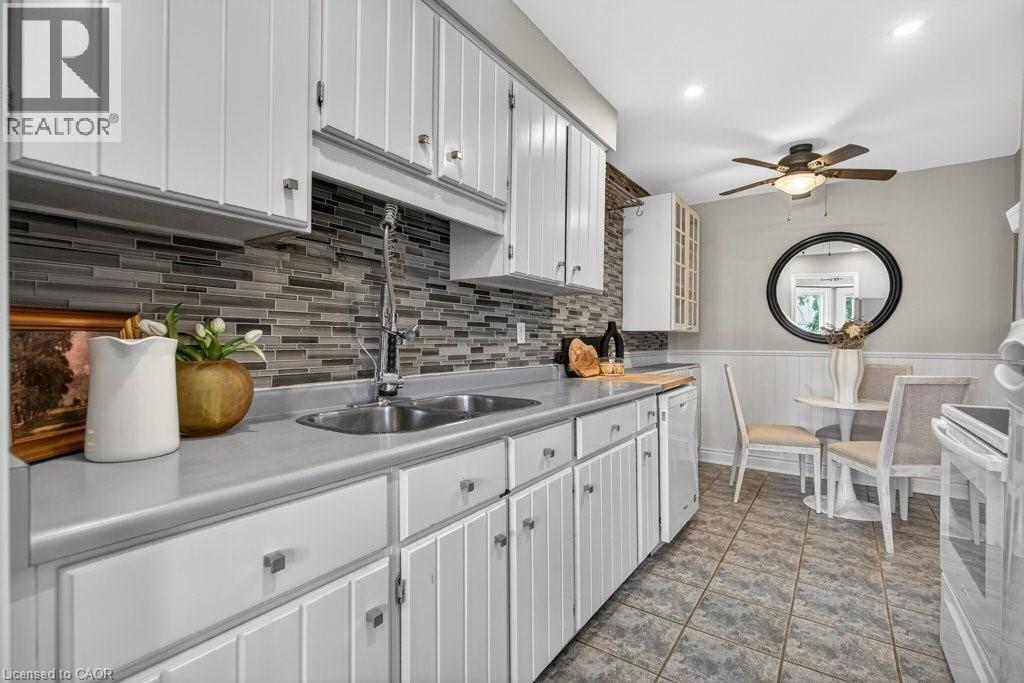 2067 Chrisdon Road, Burlington, Ontario  L7M 3W9 - Photo 14 - 40816854