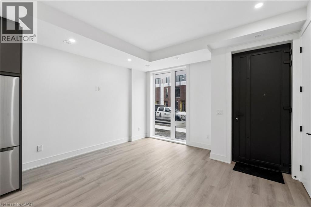 112 Everett Common, St. Catharines, Ontario  L2P 0G8 - Photo 7 - 40814649