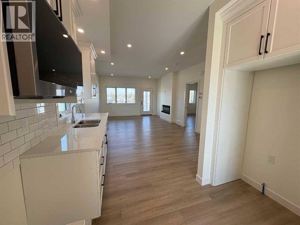 423 Meadowlark Way, Vulcan, Alberta  T0L 2B0 - Photo 6 - A2253580