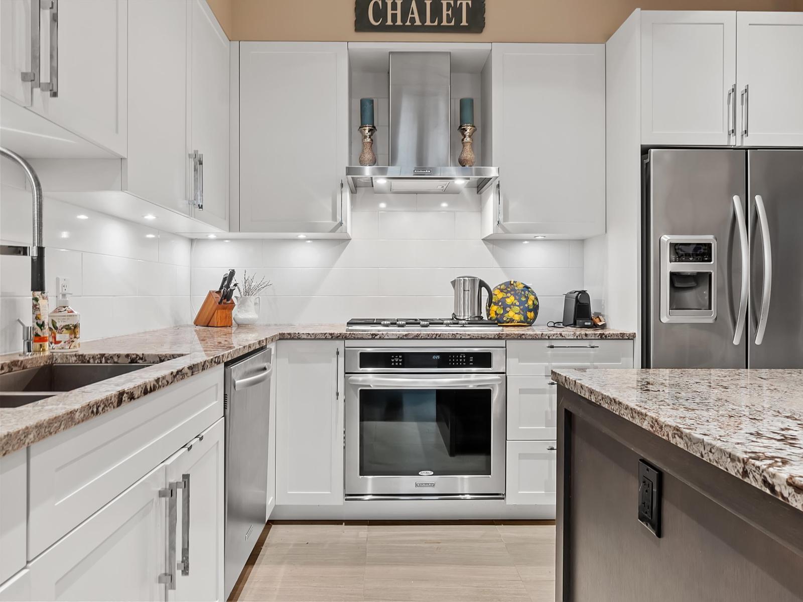 412 15360 20 Avenue, Surrey, British Columbia  V4A 2A3 - Photo 3 - R3105911