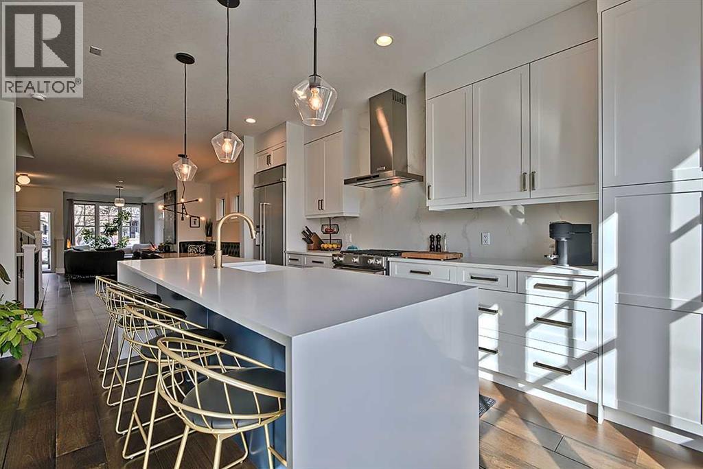 2438 25 Street SW, Calgary, Alberta  T3E 1X6 - Photo 4 - A2296473