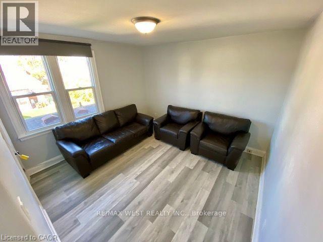 18 Cameron Avenue S Unit# Upper, Hamilton, Ontario  L8K 2W8 - Photo 6 - 40817198