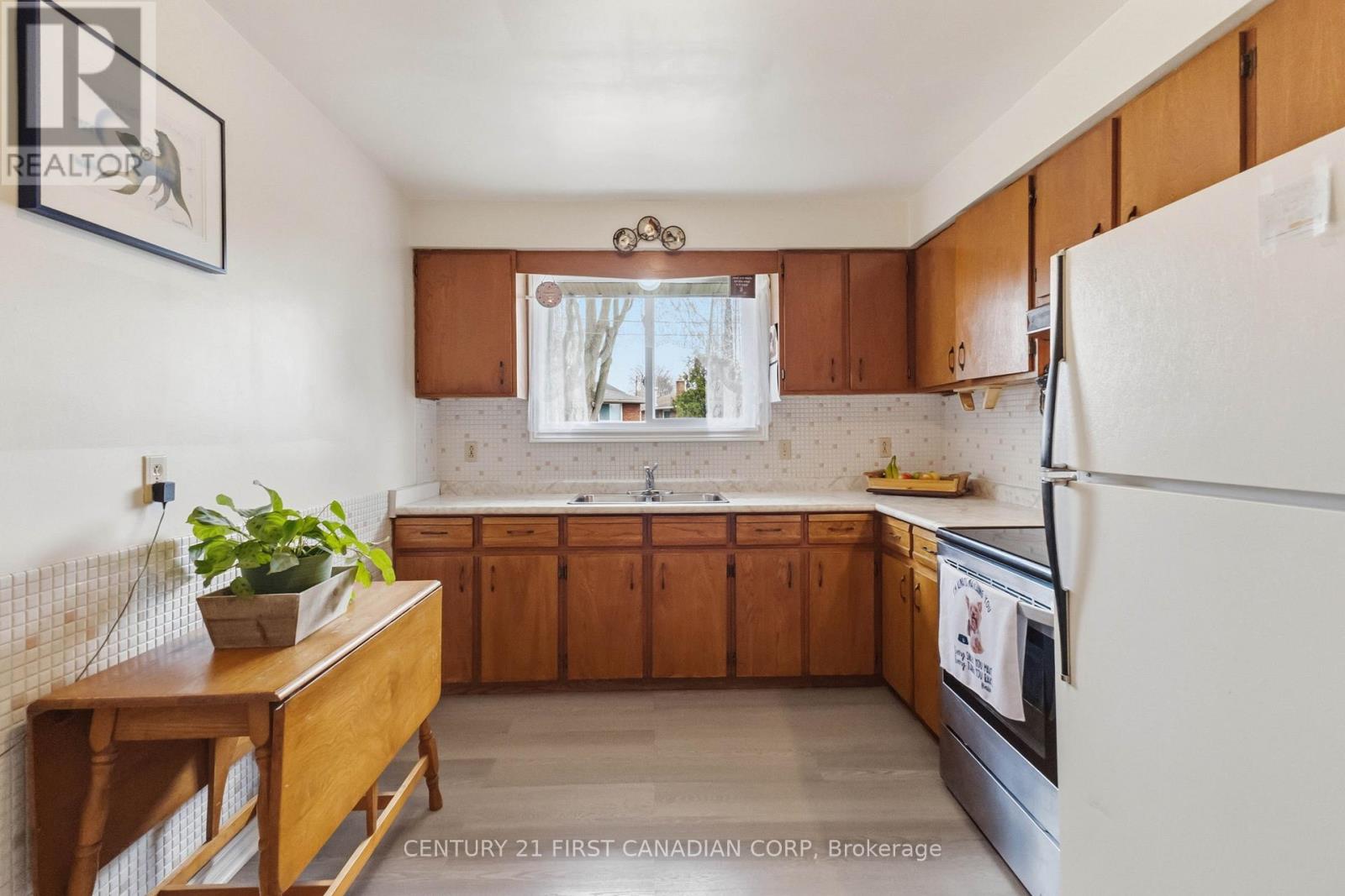 7 Howard Place, St. Thomas, Ontario  N5R 1E8 - Photo 18 - X12950110