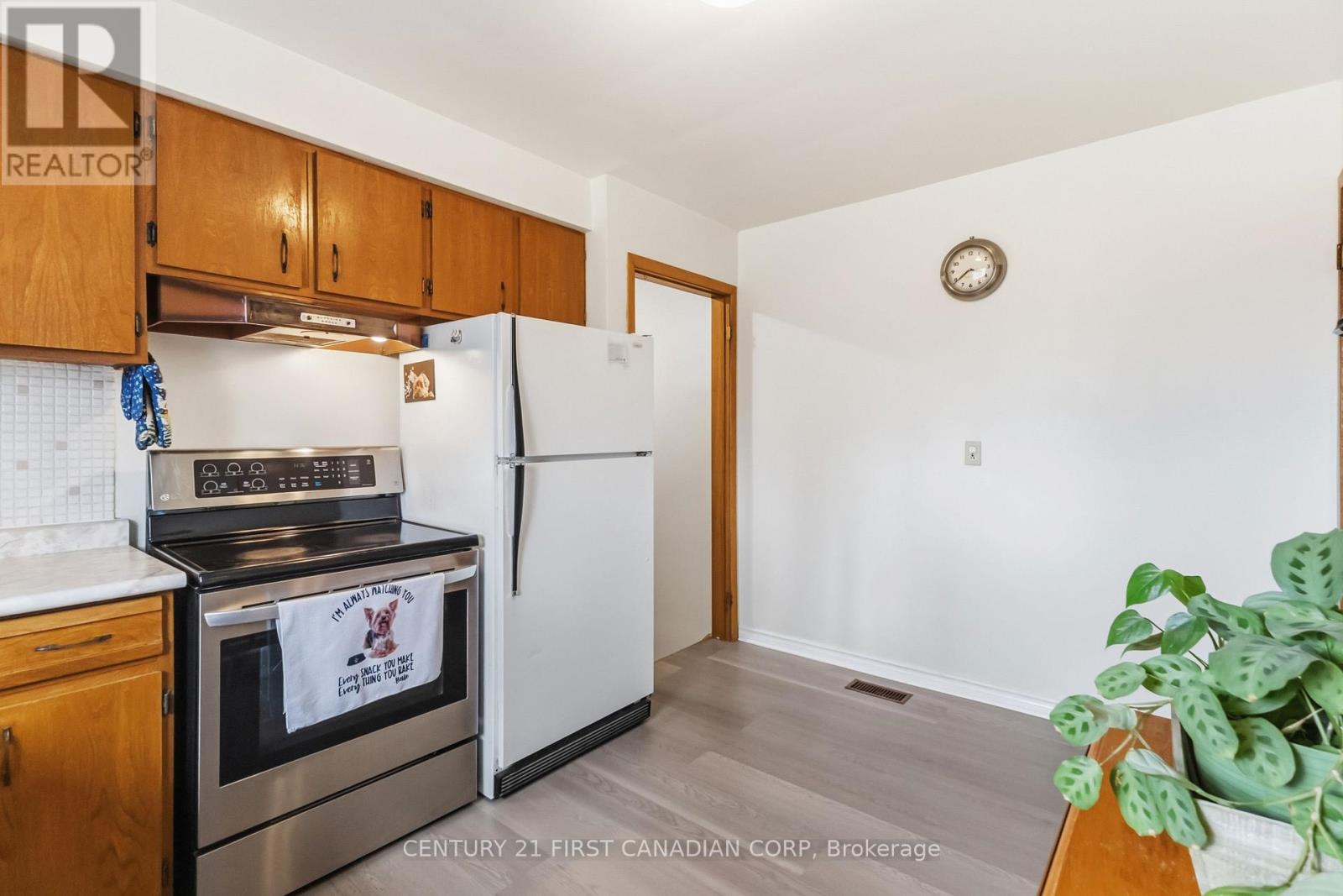 7 Howard Place, St. Thomas, Ontario  N5R 1E8 - Photo 20 - X12950110