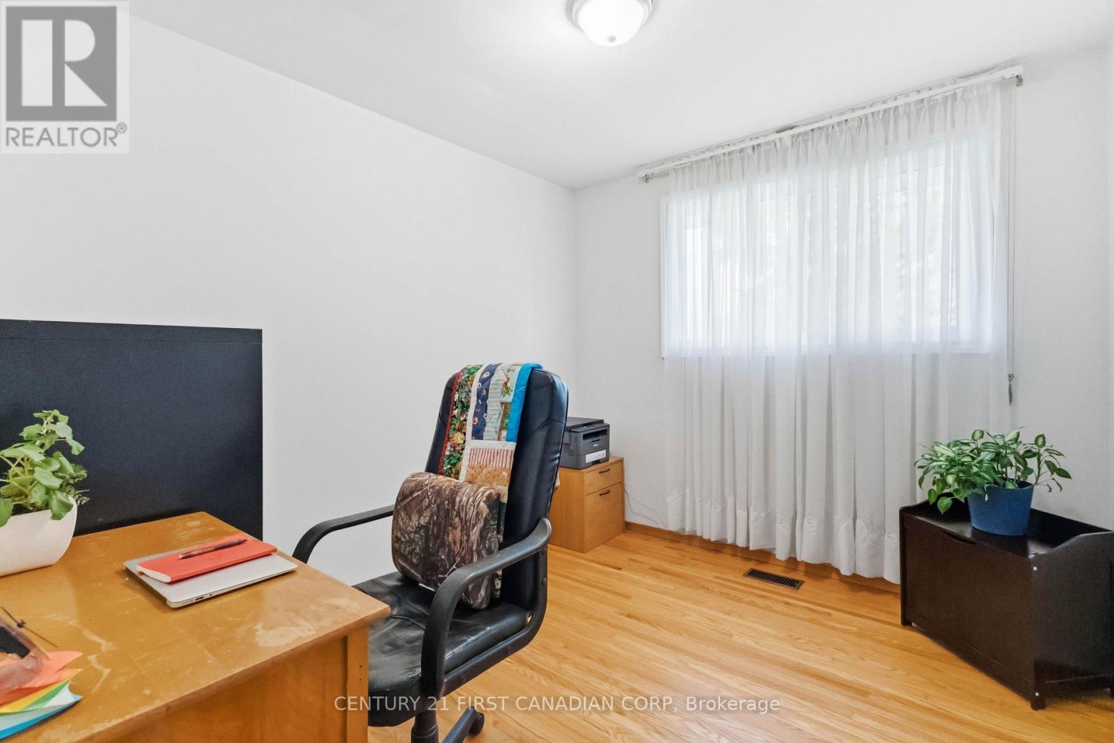 7 Howard Place, St. Thomas, Ontario  N5R 1E8 - Photo 25 - X12950110