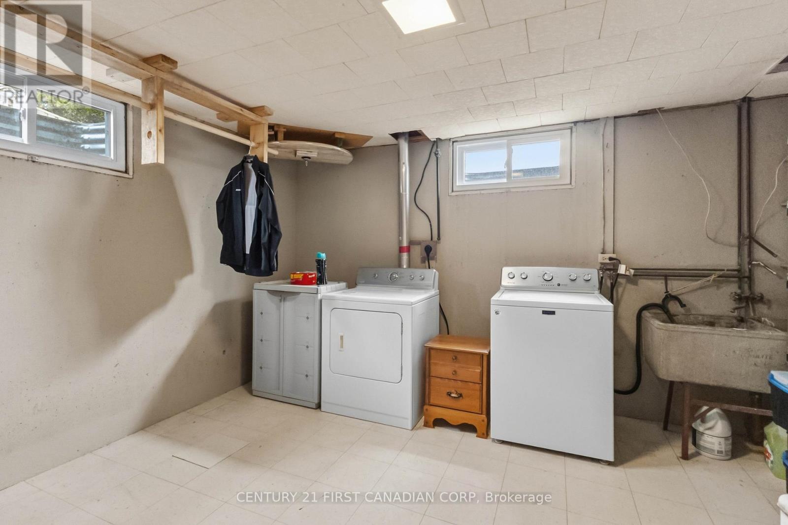 7 Howard Place, St. Thomas, Ontario  N5R 1E8 - Photo 28 - X12950110