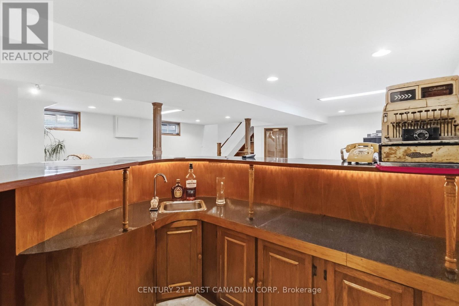 7 Howard Place, St. Thomas, Ontario  N5R 1E8 - Photo 33 - X12950110