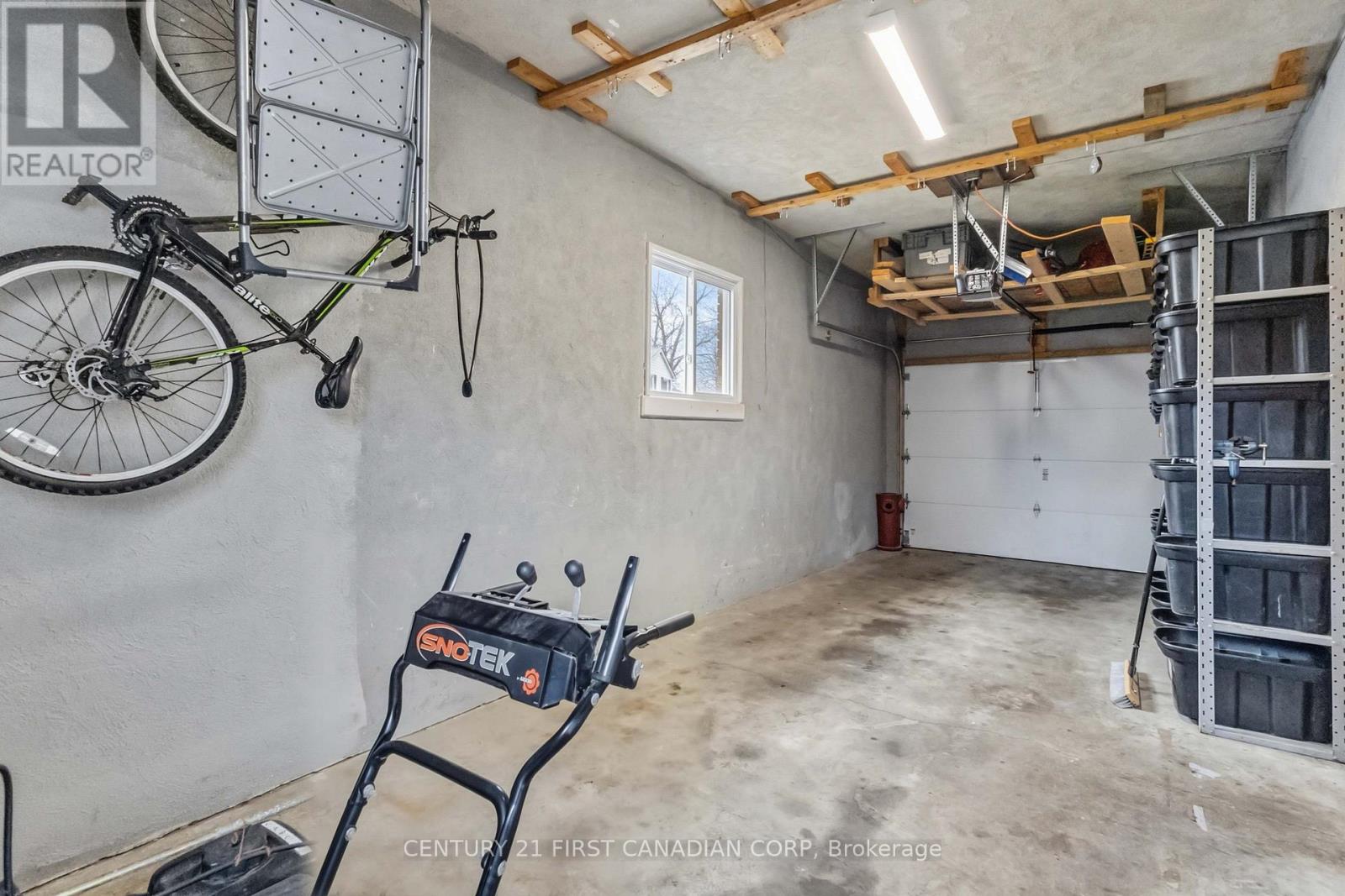 7 Howard Place, St. Thomas, Ontario  N5R 1E8 - Photo 35 - X12950110