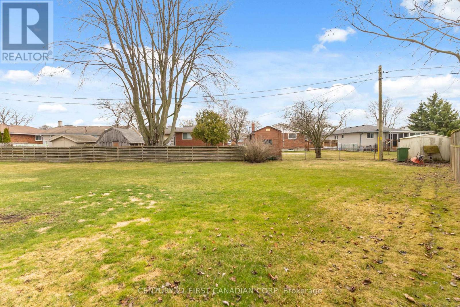 7 Howard Place, St. Thomas, Ontario  N5R 1E8 - Photo 37 - X12950110