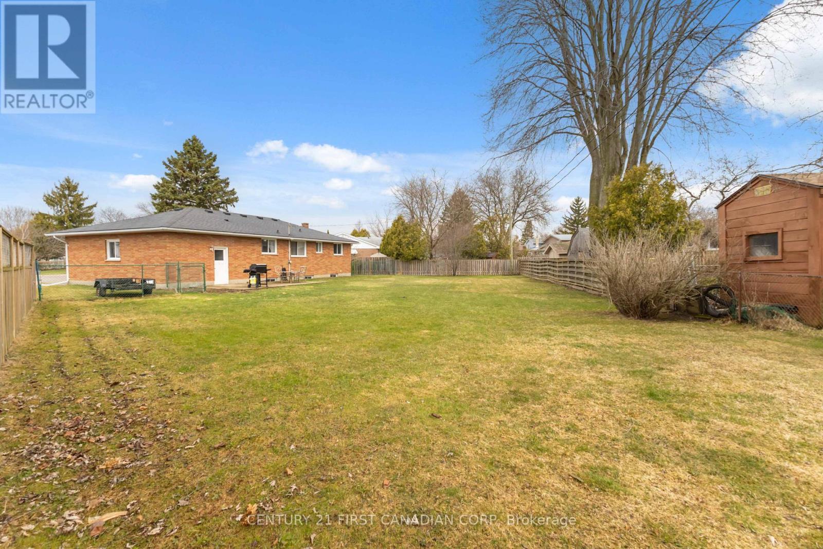 7 Howard Place, St. Thomas, Ontario  N5R 1E8 - Photo 38 - X12950110