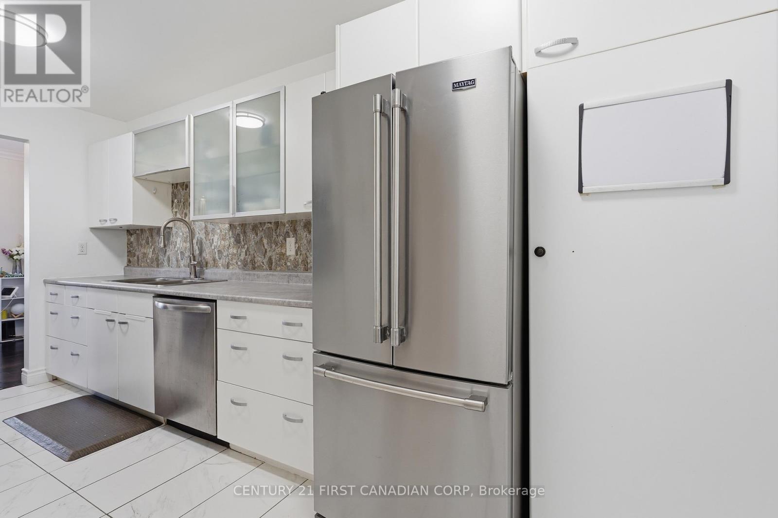 1 - 147 Deveron Crescent, London South, Ontario  N5Z 4J7 - Photo 13 - X12950184