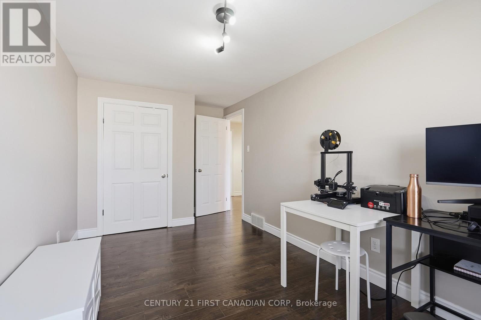 1 - 147 Deveron Crescent, London South, Ontario  N5Z 4J7 - Photo 22 - X12950184