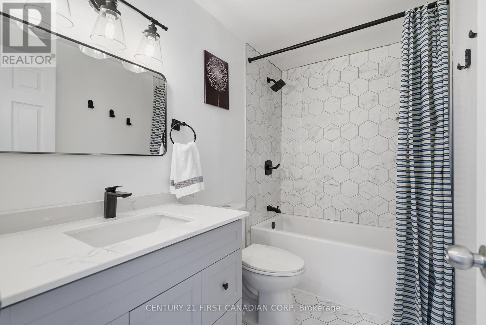 1 - 147 Deveron Crescent, London South, Ontario  N5Z 4J7 - Photo 23 - X12950184