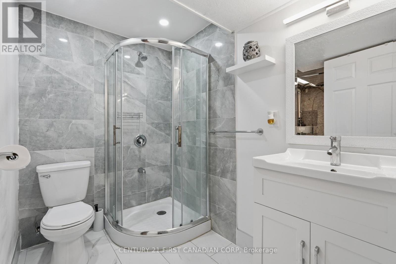 1 - 147 Deveron Crescent, London South, Ontario  N5Z 4J7 - Photo 29 - X12950184