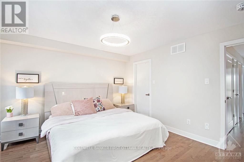 427 Rainrock Crescent, Ottawa, Ontario  K1W 0K4 - Photo 18 - X12950048