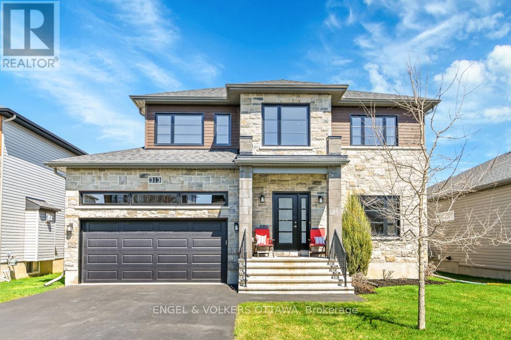313 ST TROPEZ STREET, Russell, Ontario