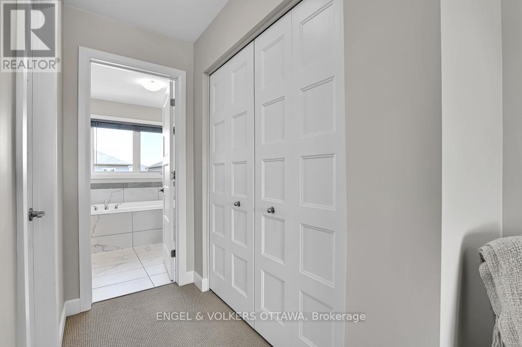 313 St Tropez Street, Russell, Ontario  K0A 1W0 - Photo 16 - X12950088