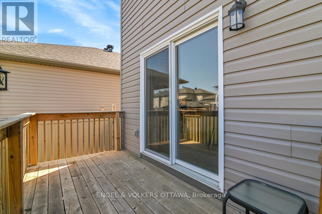 313 St Tropez Street, Russell, Ontario  K0A 1W0 - Photo 30 - X12950088