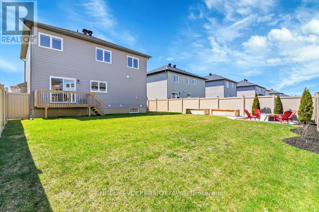 313 St Tropez Street, Russell, Ontario  K0A 1W0 - Photo 33 - X12950088