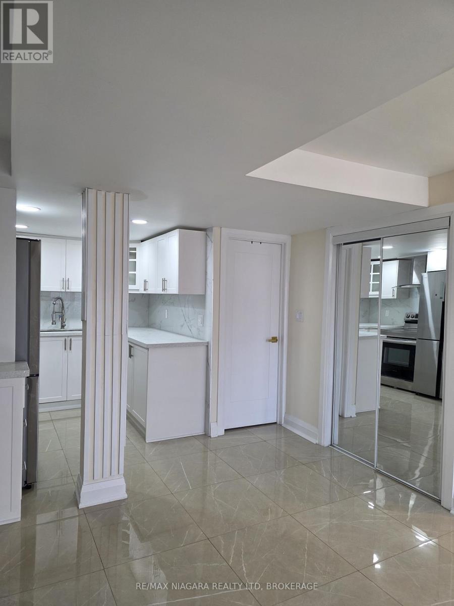 Lower - 42 Hemlock Street, St. Catharines, Ontario  L2T 4B7 - Photo 9 - X12890176