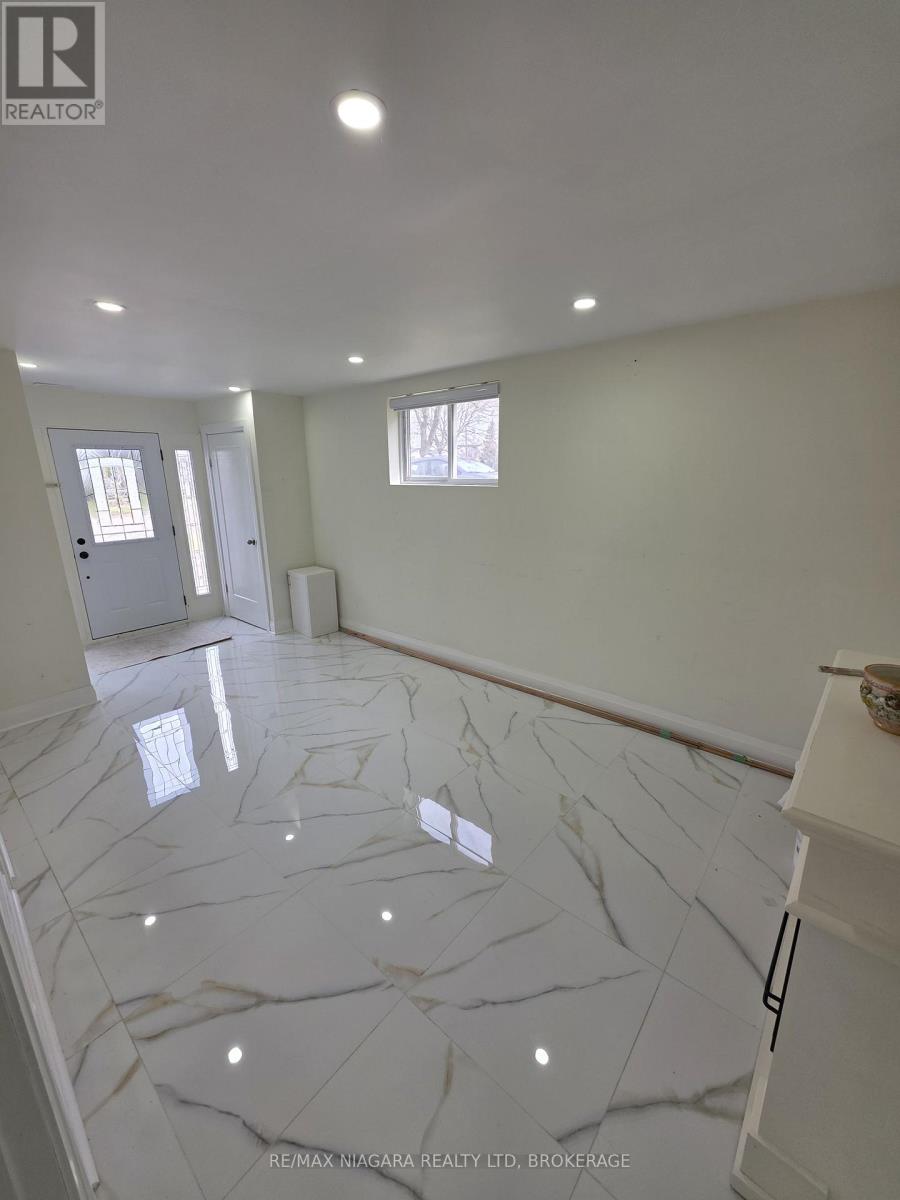 Lower - 42 Hemlock Street, St. Catharines, Ontario  L2T 4B7 - Photo 7 - X12890176