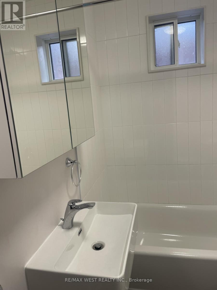 Second Floor - 57 Nassau Street, Toronto, Ontario  M5T 1M3 - Photo 10 - C12949578