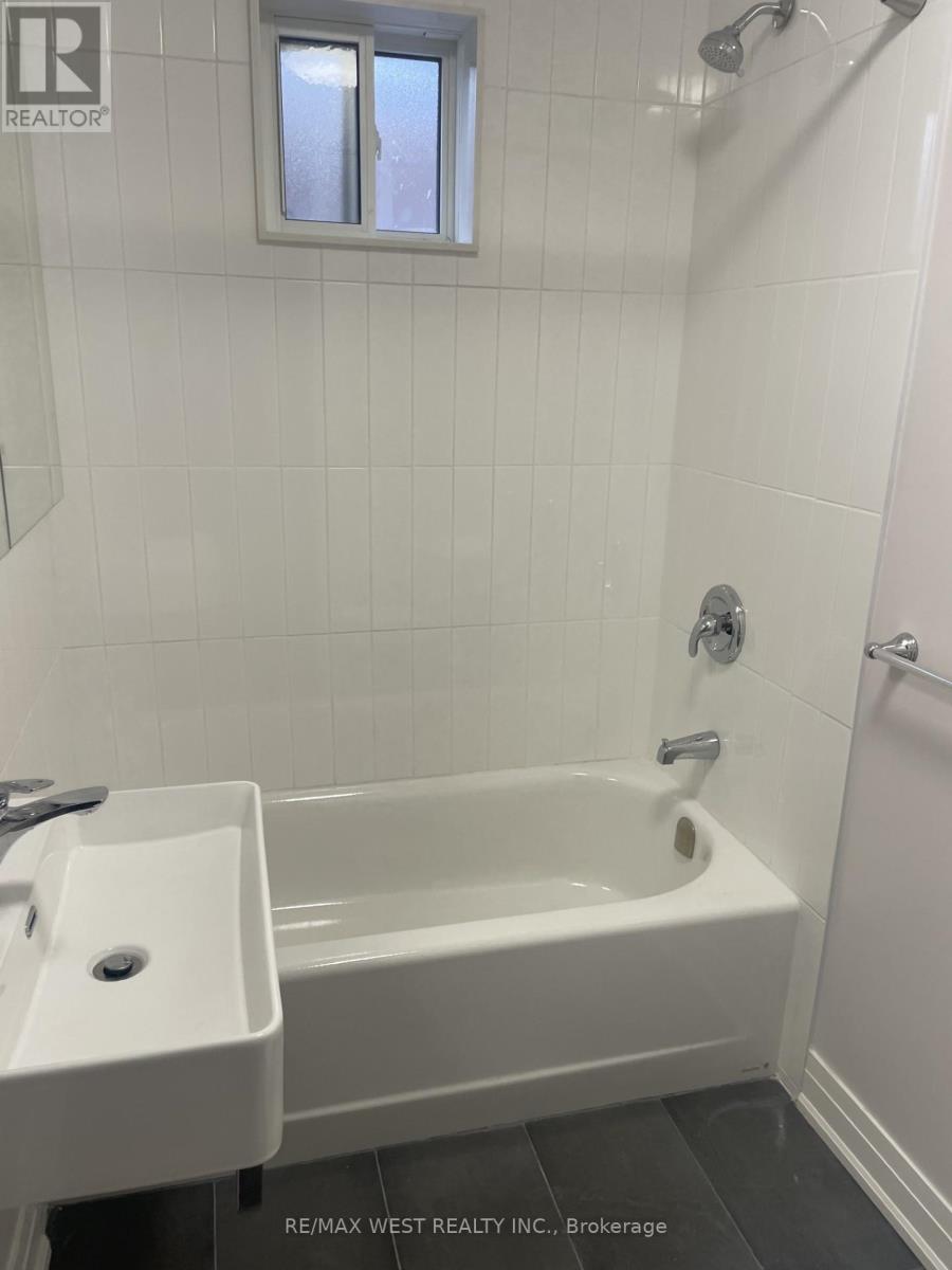 Second Floor - 57 Nassau Street, Toronto, Ontario  M5T 1M3 - Photo 9 - C12949578