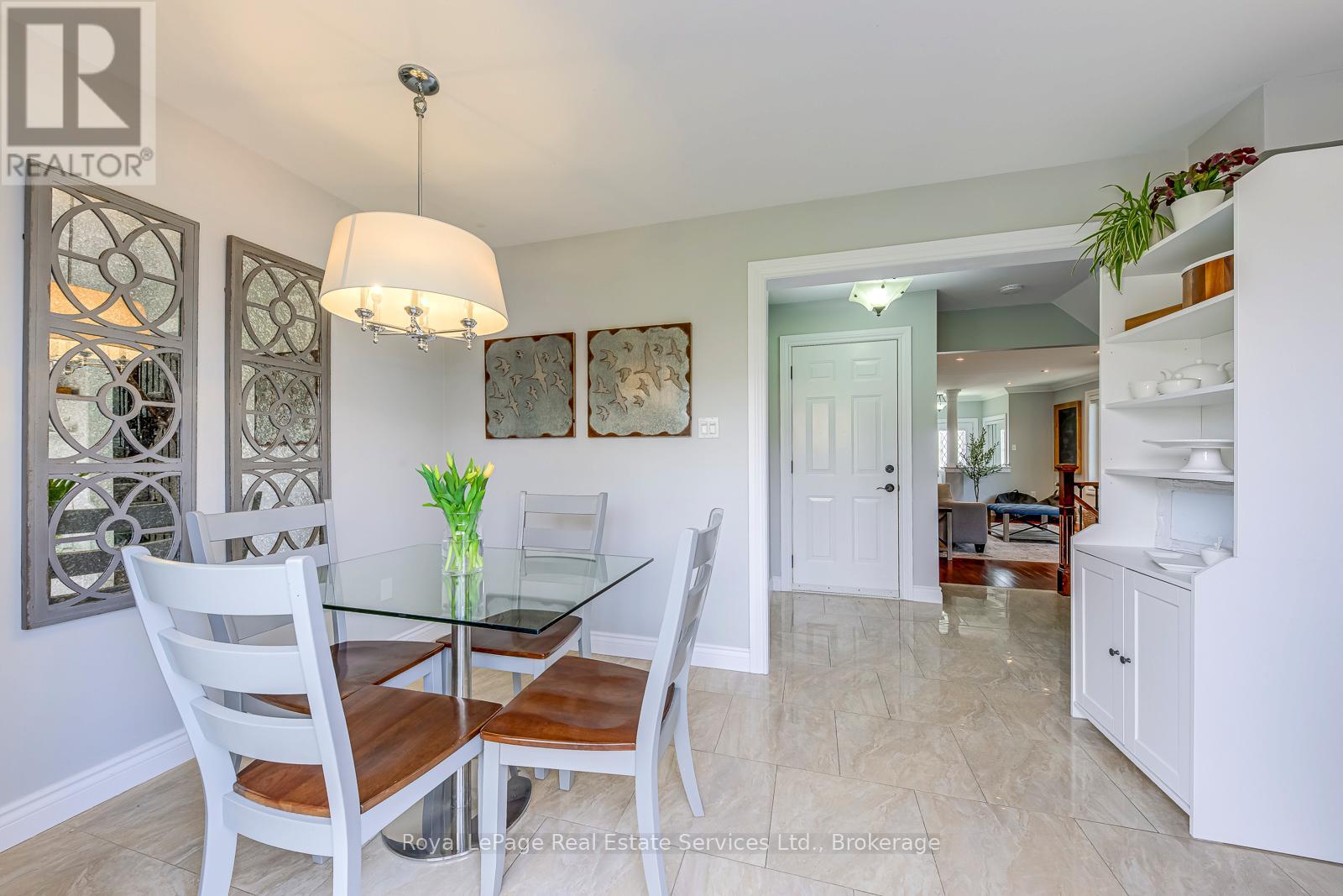 2268 Seton Crescent, Burlington, Ontario  L7L 6Y4 - Photo 11 - W12950082