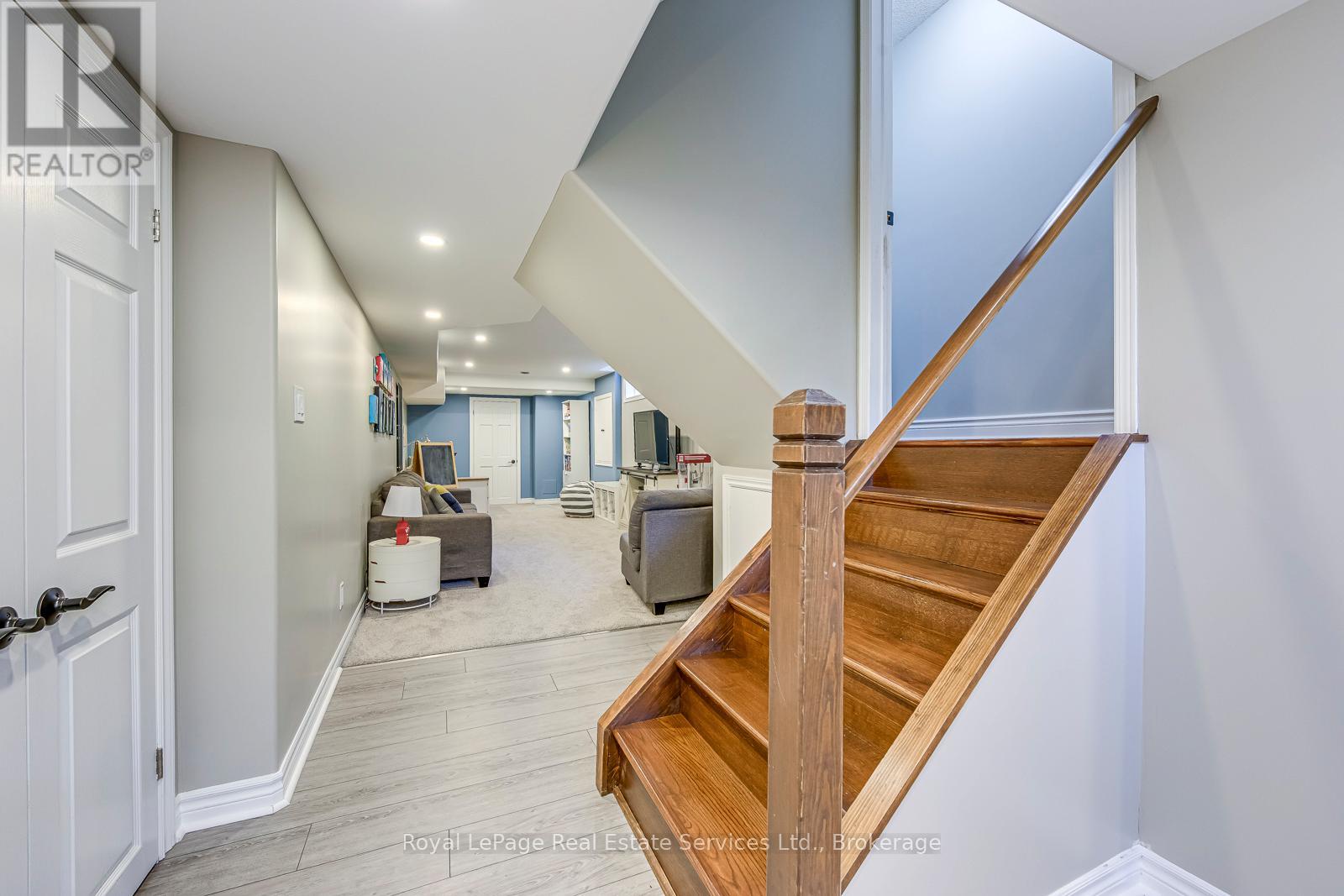 2268 Seton Crescent, Burlington, Ontario  L7L 6Y4 - Photo 29 - W12950082