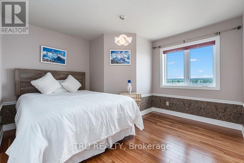 1915 Regional Road 174 Highway, Ottawa, Ontario  K4C 1H5 - Photo 19 - X12945332