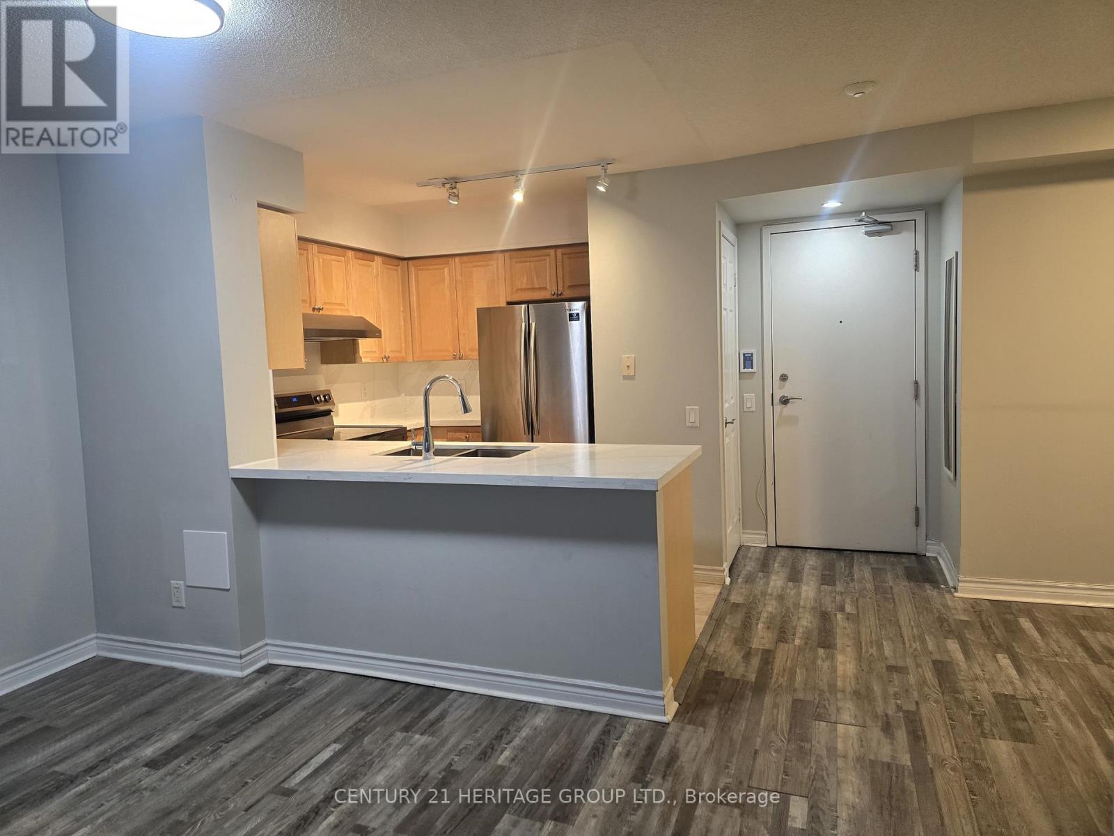 803 - 8 Mondeo Drive, Toronto, Ontario  M1P 5C7 - Photo 13 - E12889854