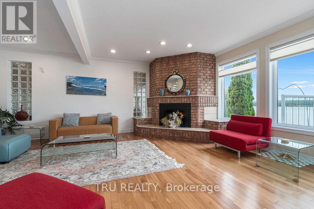 1915 Regional Road 174 Highway, Ottawa, Ontario  K4C 1H5 - Photo 7 - X12945332