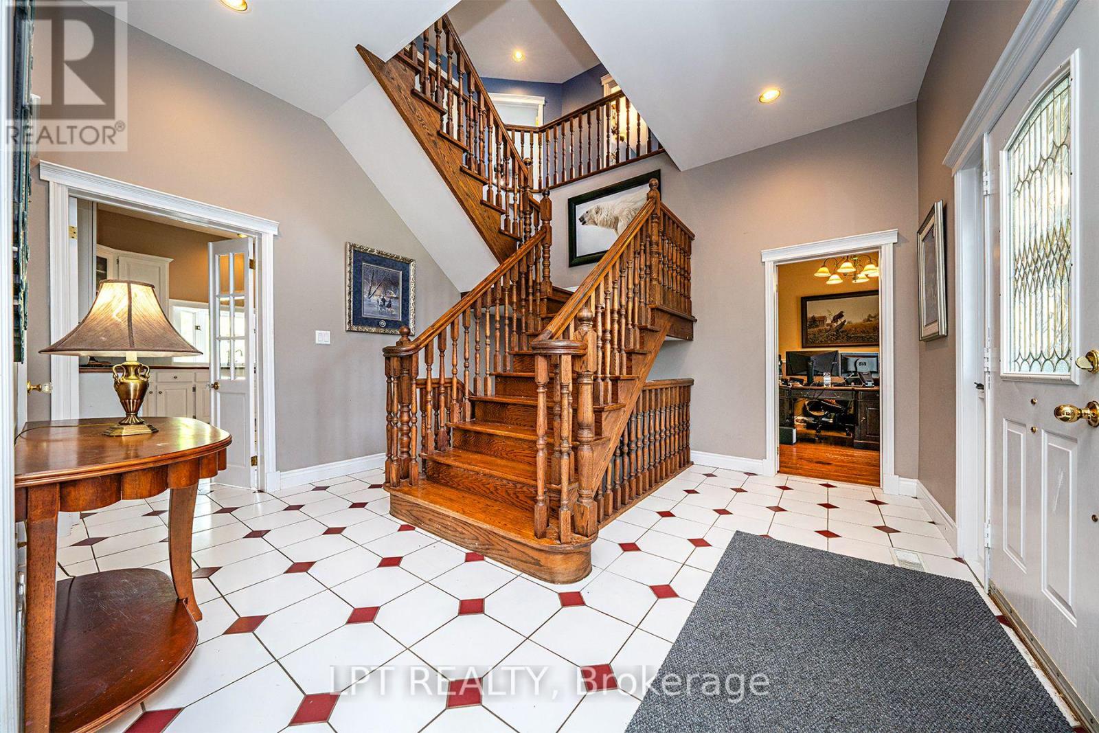 16 Audubon Way, Georgina, Ontario  L0E 1A0 - Photo 9 - N12685672