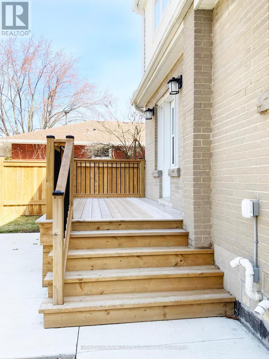 Main & Second Floor - 94 West 32nd Street, Hamilton, Ontario  L9C 5G9 - Photo 12 - X12901688